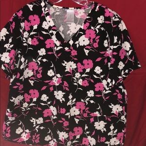 Printed scrub top